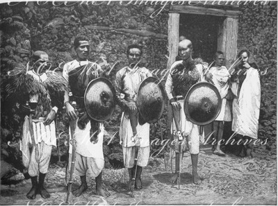 Explorations et explorateurs du siècle.- Types divers des peuples africains.Types de guerriers abyssins.1900年博 探検と探検家たち － アフリカのさまざまな種族 アビシニアの兵士たち