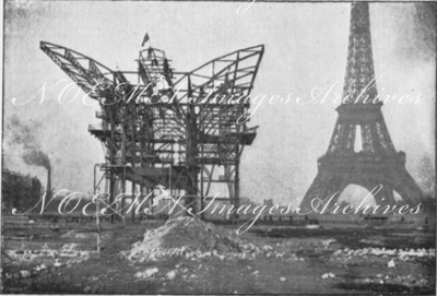 Au Champ-de-Mars.- Les premières fermes du Palais du Génie Civil.1900年博 シャン・ド・マルス会場 － 発明家館の初期小屋組み