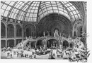 Le Grand Palais des Champs-Elysées.- Escalier d'honneur dans le hall 1900年博 シャン＝ゼリゼ会場のグラン・パレ － ホールの名誉階段