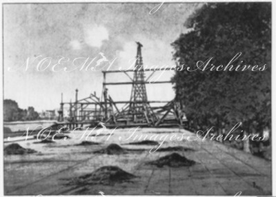 L'accident du Palais des armées de terre et de mer.- 1.Ensemble des fermes ecroulées.1900年博 陸海軍館での事故 － 1.崩れ落ちた小屋組み