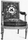 "Fauteuil, style Empire, recouvert de tapisserie de Beauvais." 1900年博 ボーヴェのタピスリーで覆われた帝政時代の椅子