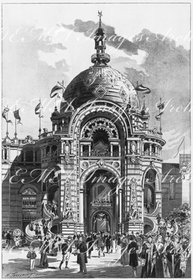 "Le Palais du génie civil et des moyens de transport.- Pavillon, à l'angle nord, formant jonction avec le Palais de l'enseignement." 1900年博 発明家と交通手段館 － 教育館と連結した、建物の北側コーナー部