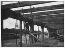 Poteaux et solives en béton arme supportant les terrasses.1900年博 テラスを支えるための鉄筋コンクリート製支柱と梁