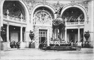 Aux Invalides.- Entrée du Palais de la bijouterie et de l'horlogerie.1900年博 アンヴァリッド会場 － 宝石と時計の館の入口