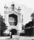 Le Pavillon des missions catholiques.- Facade principale.1900年博 カトリック布教館 － 正面ファサード