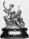 "Orfèvrerie Christofle. - Vase en argent cisèle repoussé : l'Education d'Achille, offert par l'Empereur au Club des Patineurs pour le tir aux pigeons." クリストフルの金銀細工 打ち出し彫金の銀の壷「アキレウスの教育」、皇帝がクレー射撃のためにスケート・クラブへ寄贈