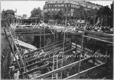 "La ligne Courcelles-Champ-de-Mars.- Chantier de la place Péreire (tête Auteuil, 1re phase)." 1900年博 クールセル・シャン・ド・マルス線 － ペレイル広場の工事現場（オートイユ方面、1次工事）